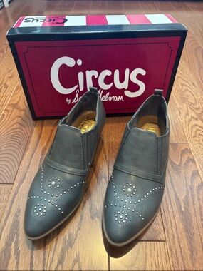Circus by Sam Edelman Gray Pointed Slip-On Flats with Stud Detailing